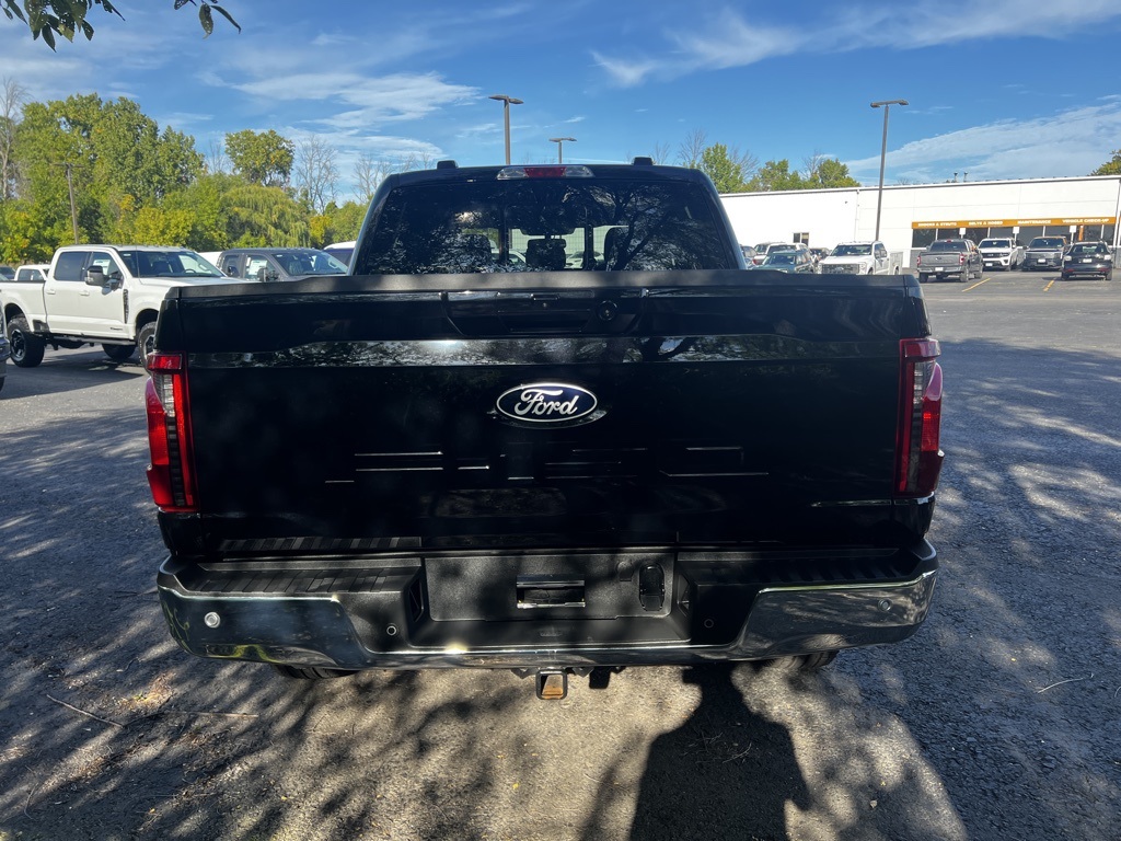 2025 Ford F-150 XLT photo 18