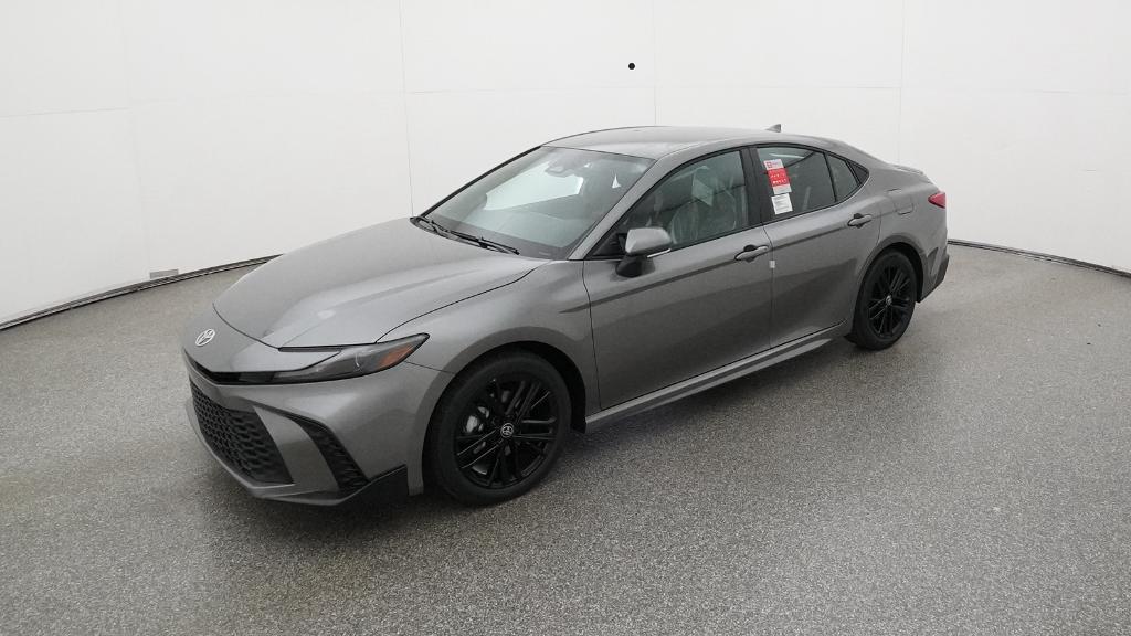 2026 Toyota Camry SE's photo