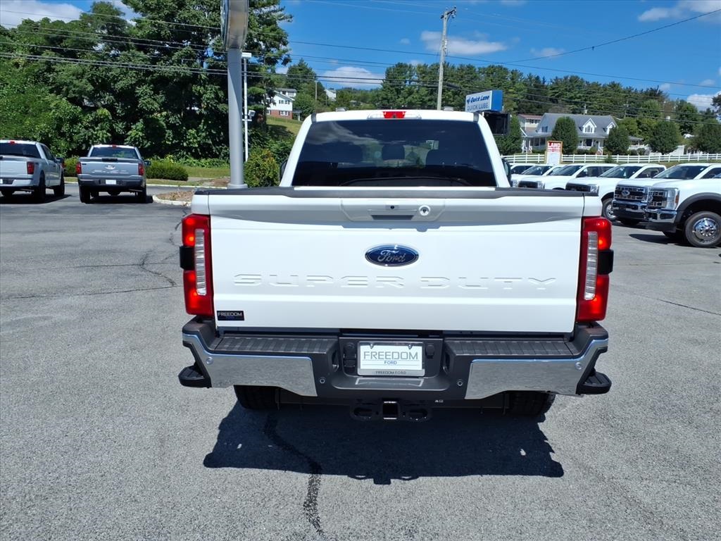 2026 Ford F-250 Lariat photo 11