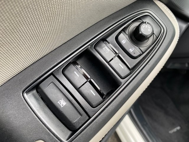 2024 Subaru Forester Base photo 14