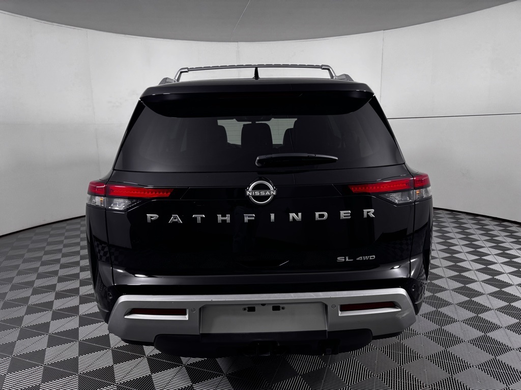 2023 Nissan Pathfinder SL photo 17
