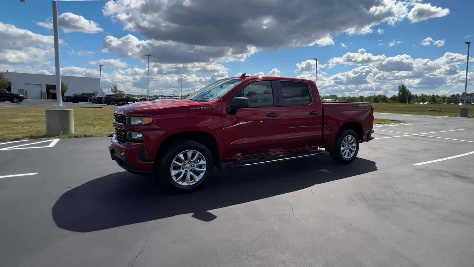 2021 Chevrolet Silverado 1500 Custom photo 3