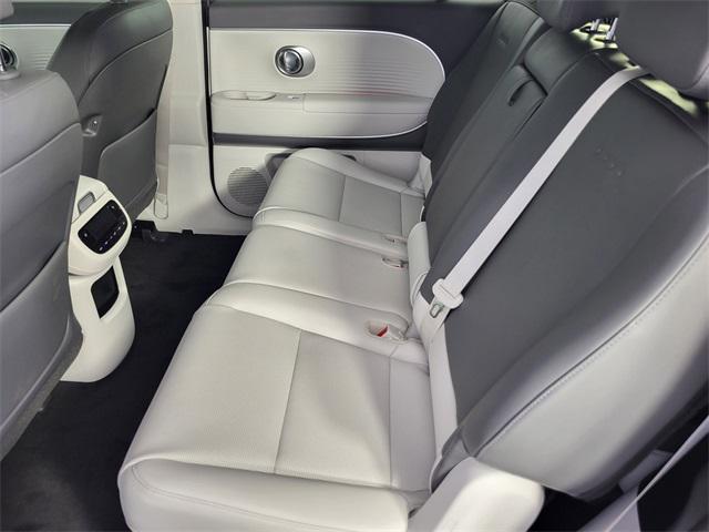 2026 Hyundai Ioniq SE photo 18