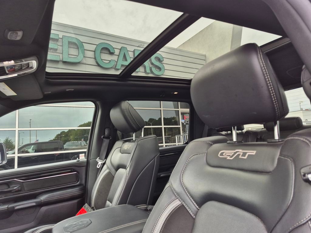 2022 Ram 1500 Laramie photo 14