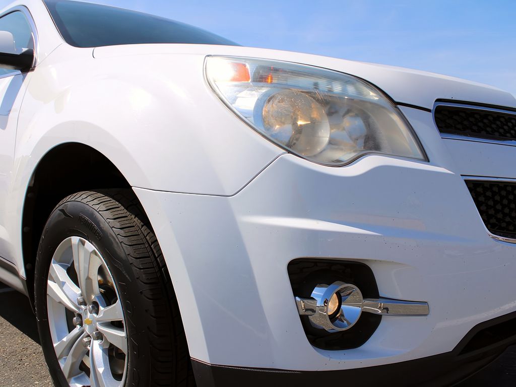 2011 Chevrolet Equinox photo 26