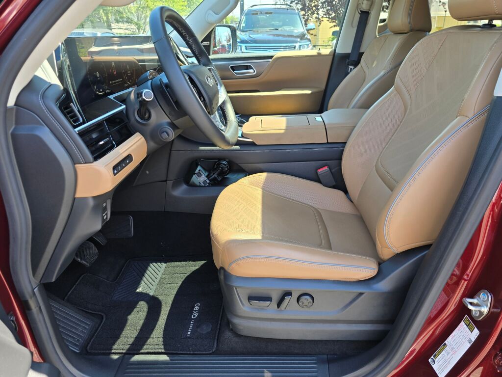 2025 Infiniti QX80 Luxe photo 20
