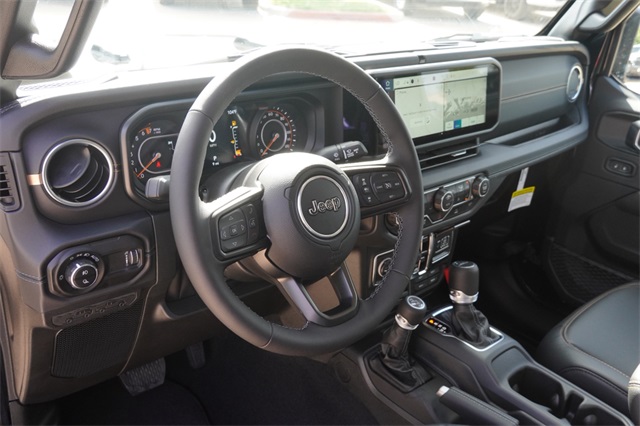 2025 Jeep Gladiator Sport photo 15