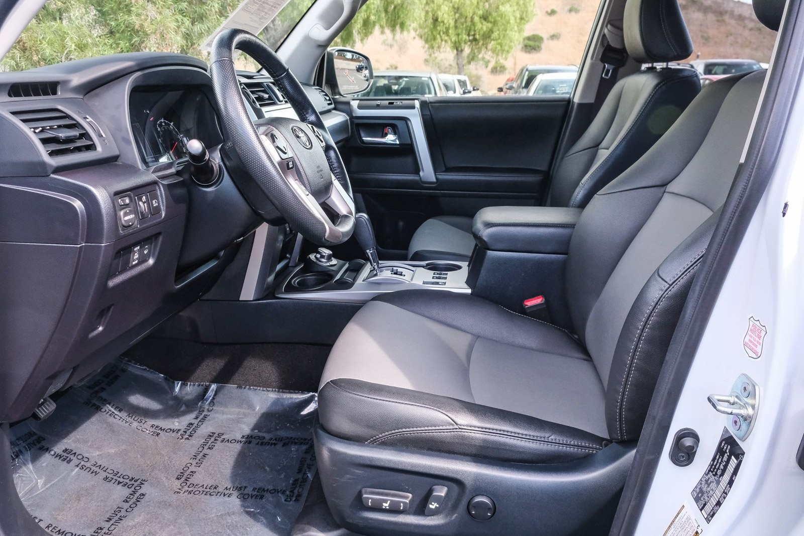 2024 Toyota 4Runner SR5 Premium photo 11