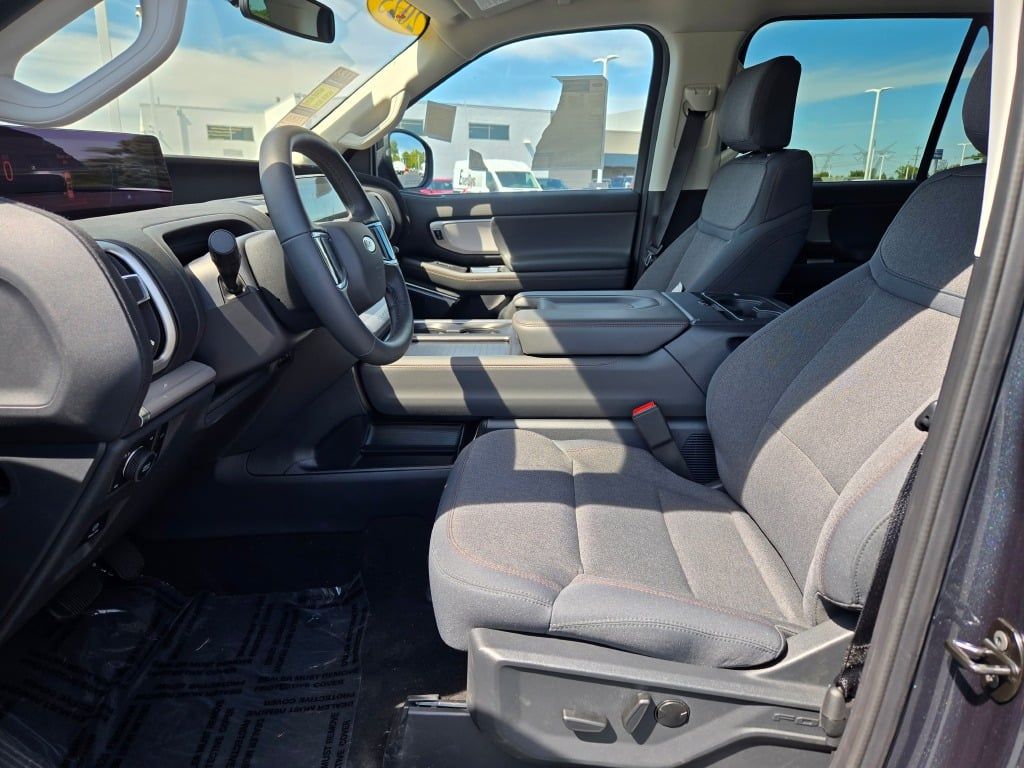 2025 Ford Expedition MAX photo 23