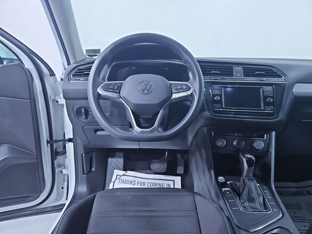 2023 Volkswagen Tiguan S photo 12