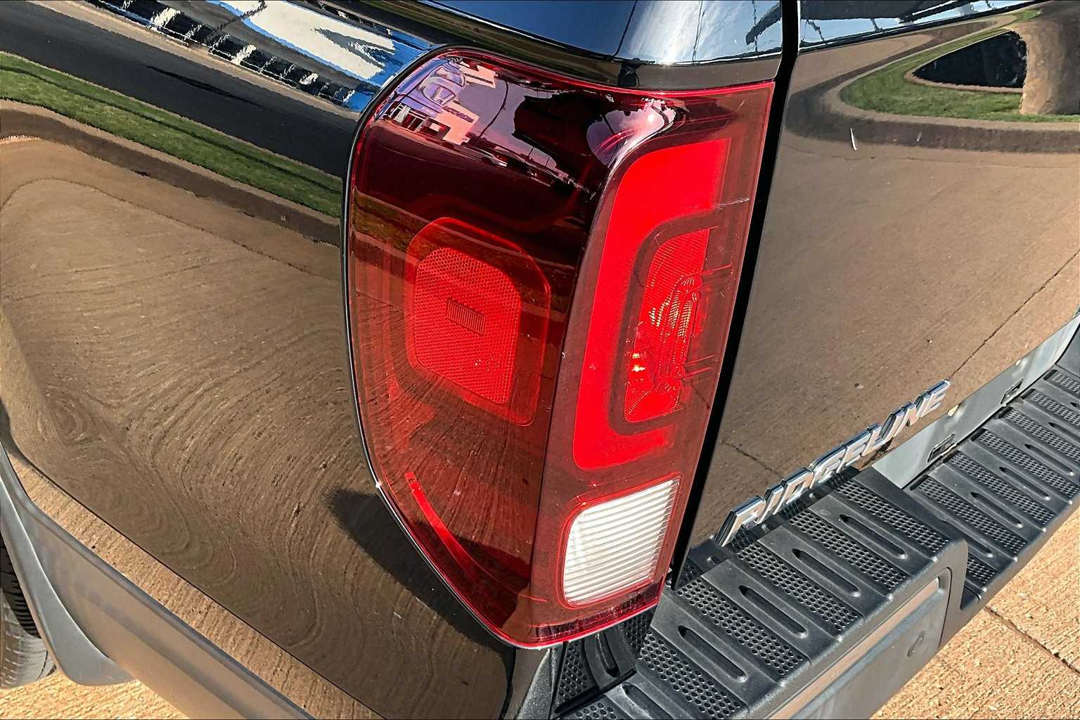2020 Honda Ridgeline RTL-E photo 26