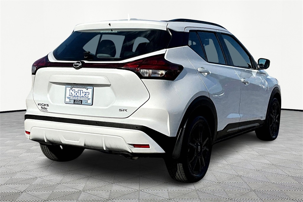 Used 2023 Nissan Kicks SR with VIN 3N1CP5DV7PL554650 for sale in Kansas City
