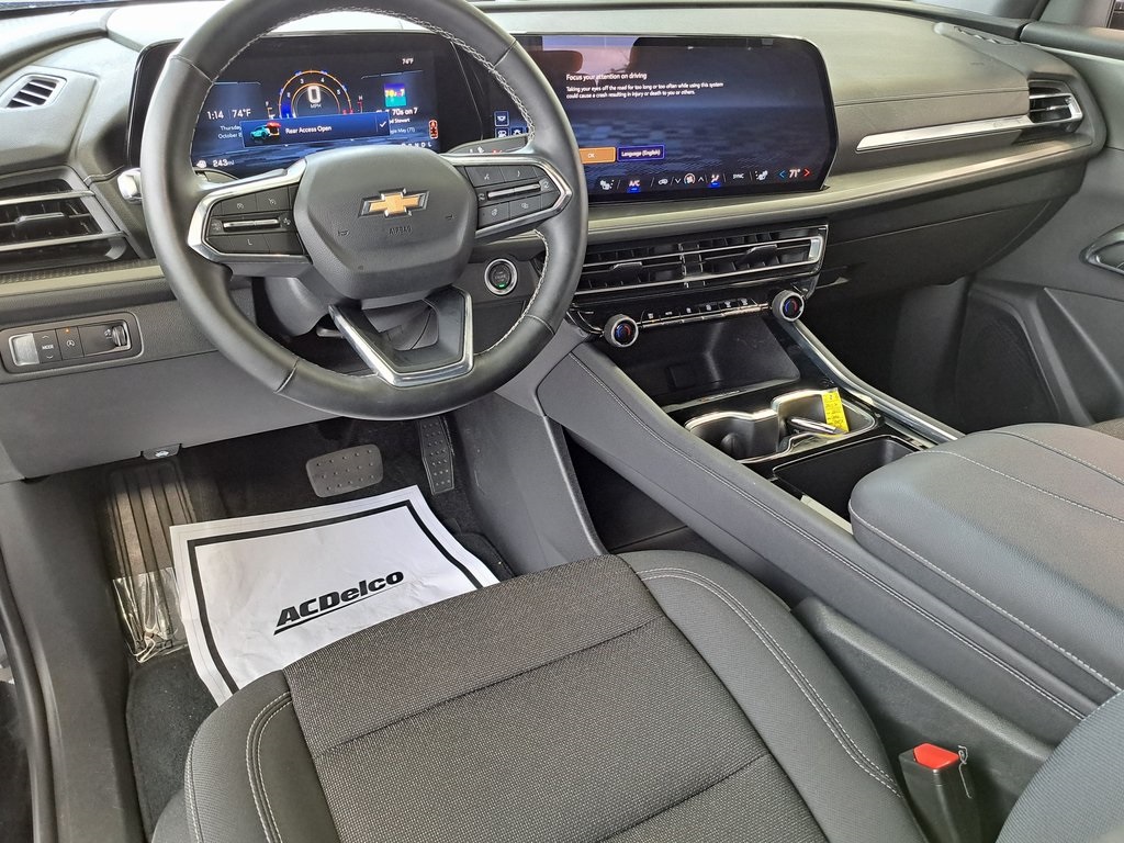2025 Chevrolet Traverse photo 25