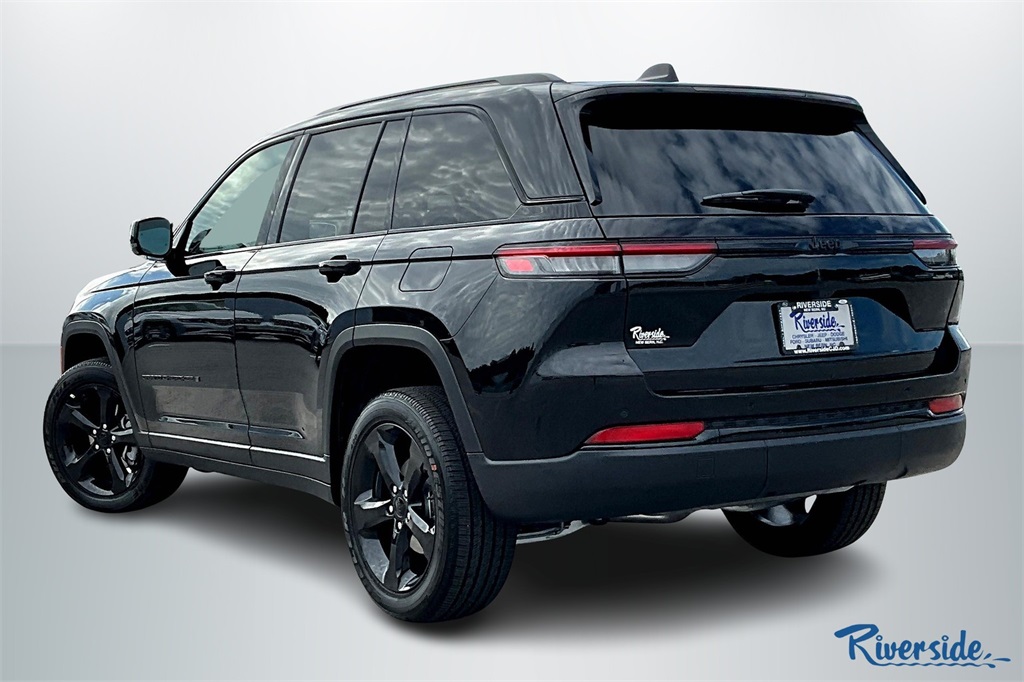 2025 Jeep Grand Cherokee Altitude X photo 3