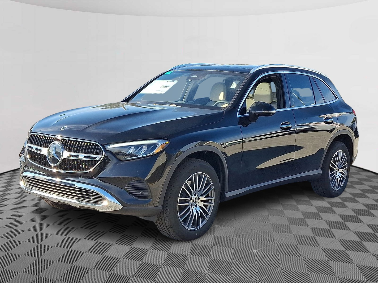 2026 Mercedes Benz GLC 300 4MATIC photo 2