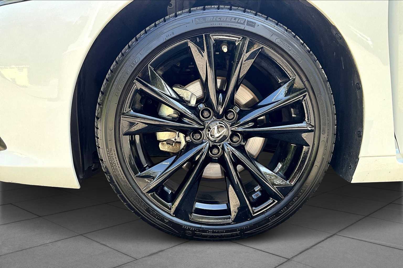 2024 Lexus ES 350 F SPORT Handling photo 10