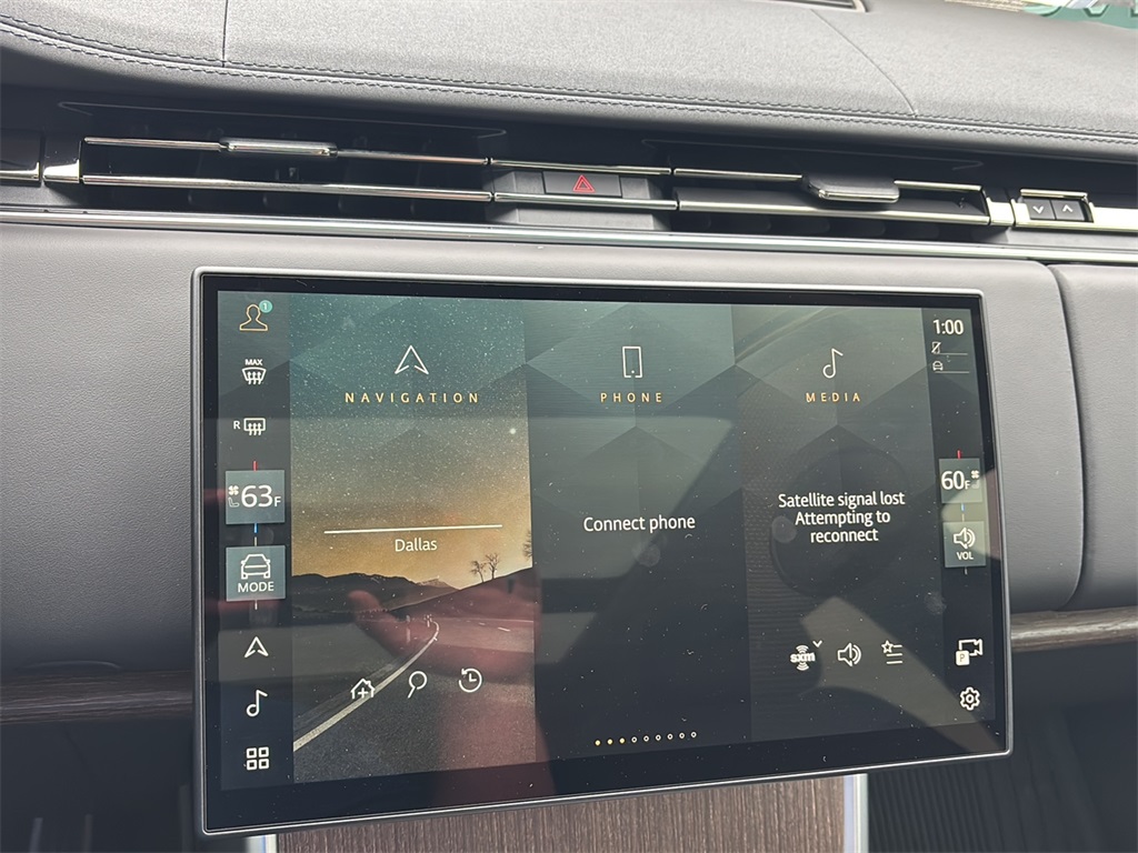2025 Land Rover Range Rover SE photo 17