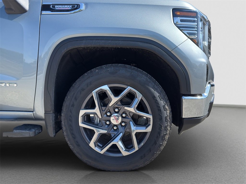 2026 Gmc Sierra 1500 SLT photo 2