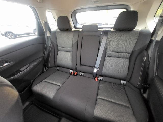 2025 Nissan Rogue SV photo 13