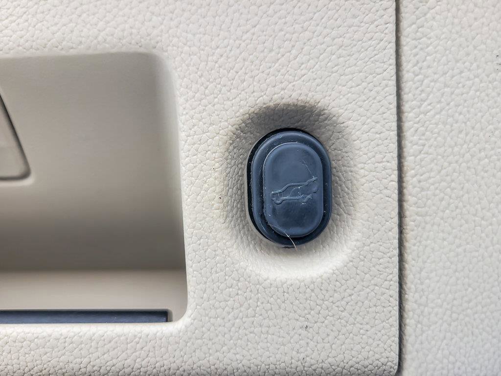 2019 GMC YUKON XL - Image 28