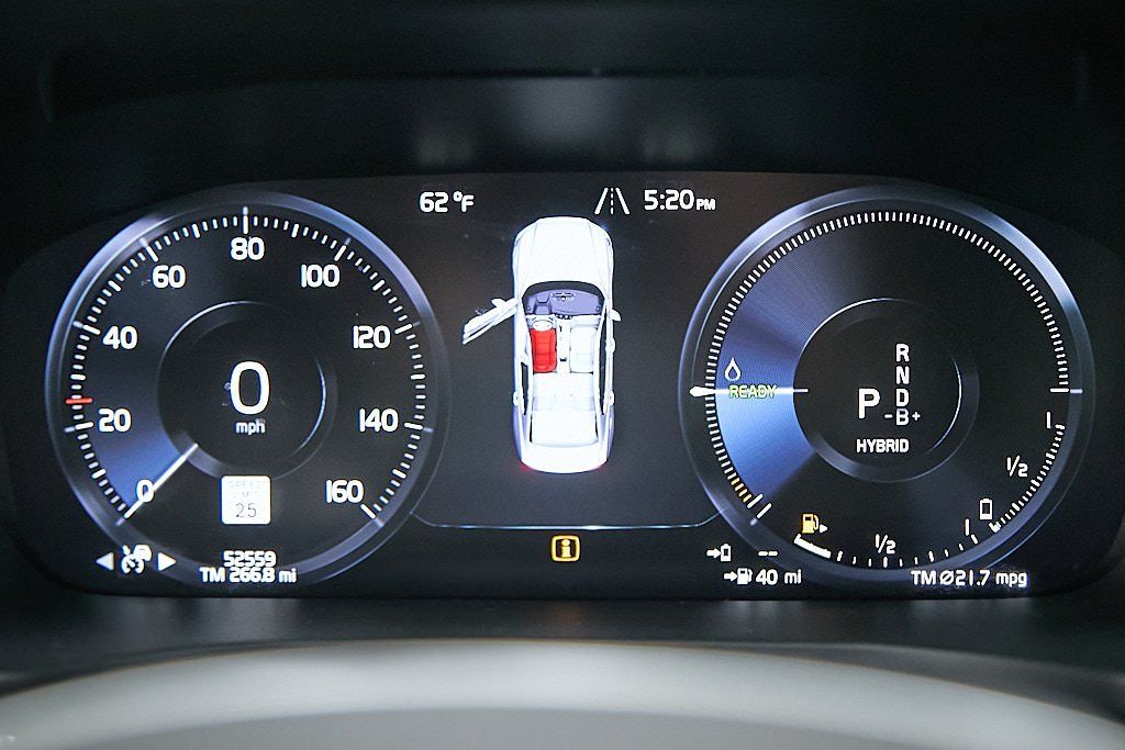 2022 VOLVO S60 - Image 14