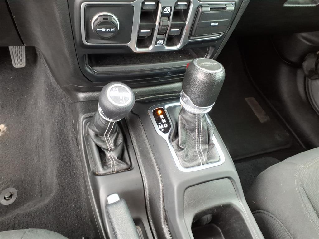 2023 Jeep Gladiator Overland photo 23
