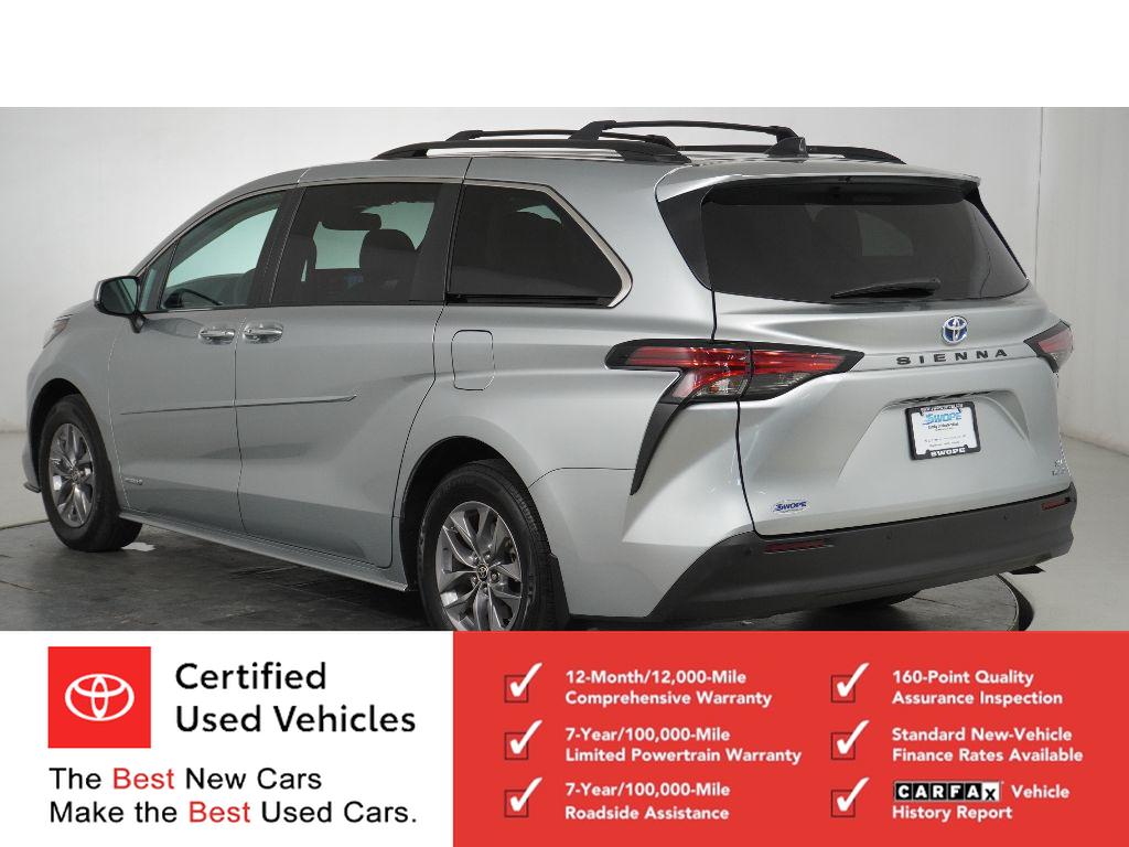 2021 Toyota Sienna XLE photo 4