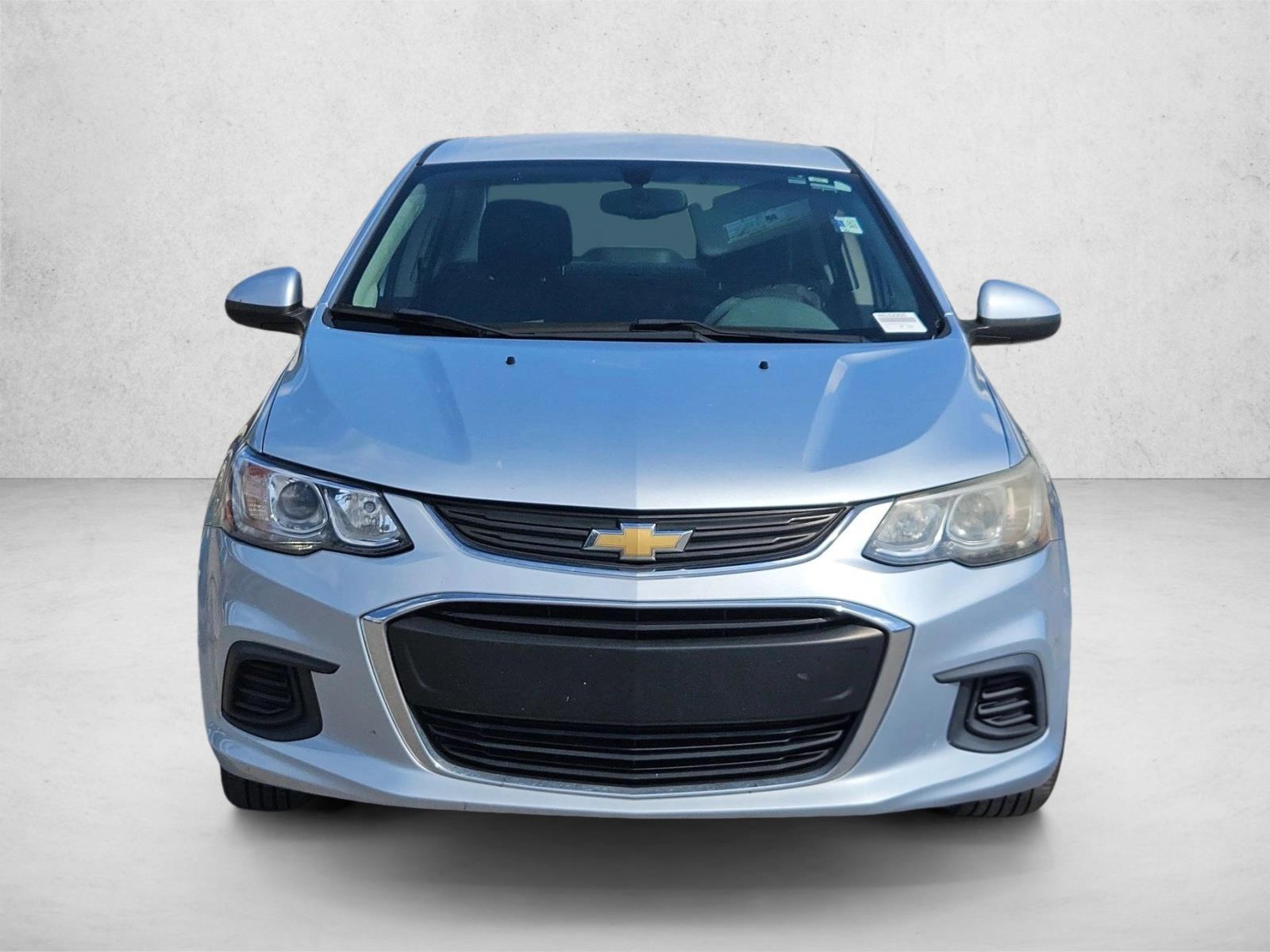 2017 Chevrolet Sonic LT photo 2
