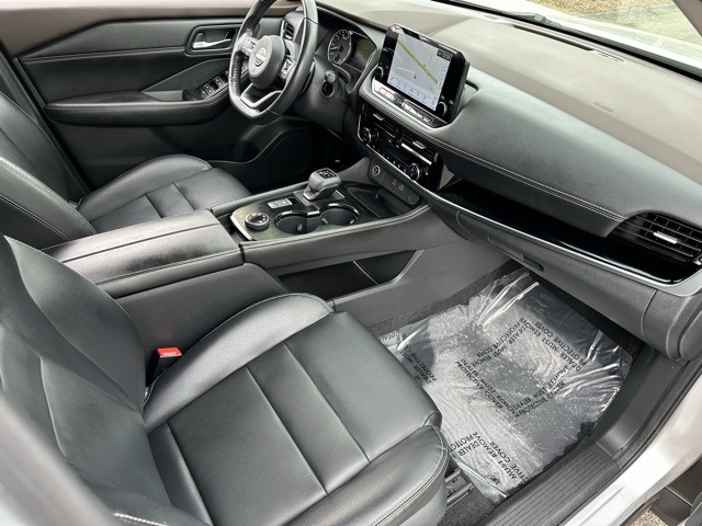 2022 Nissan Rogue SL photo 24