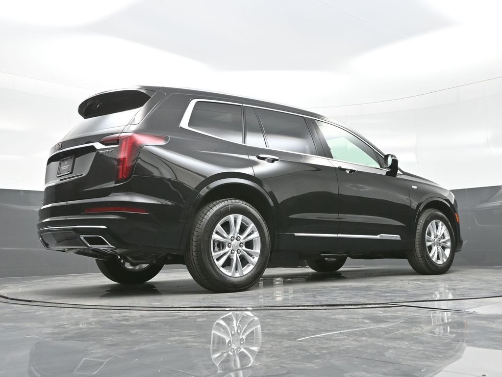 2025 Cadillac XT6 Luxury photo 21