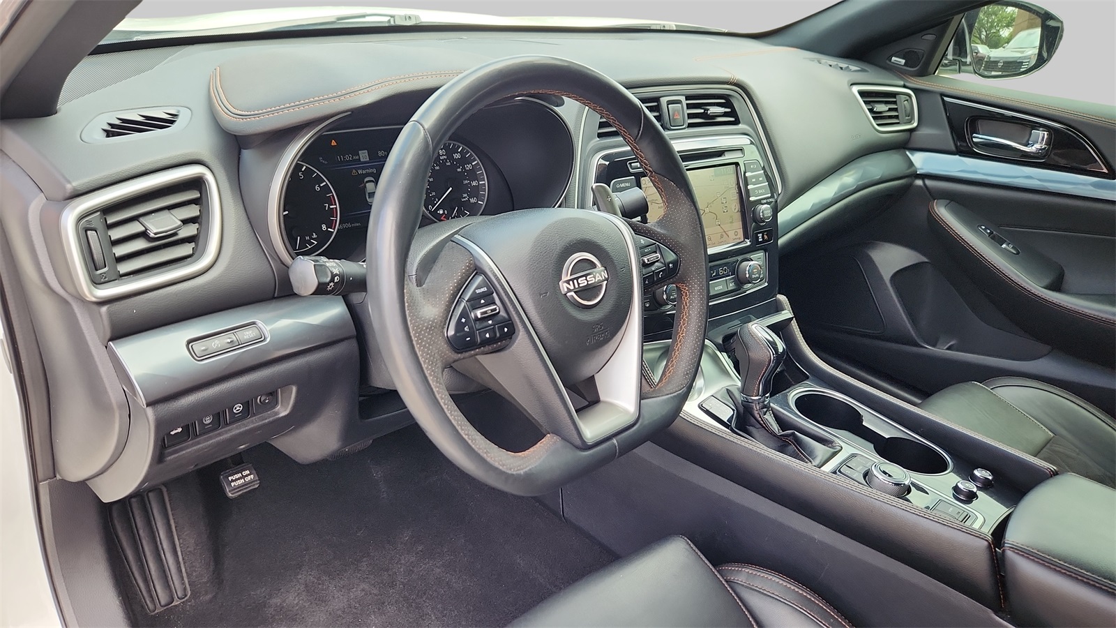 2023 Nissan Maxima SR photo 14