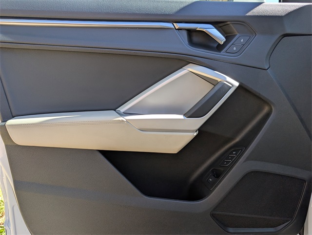2022 Audi Q3 Premium S line photo 10