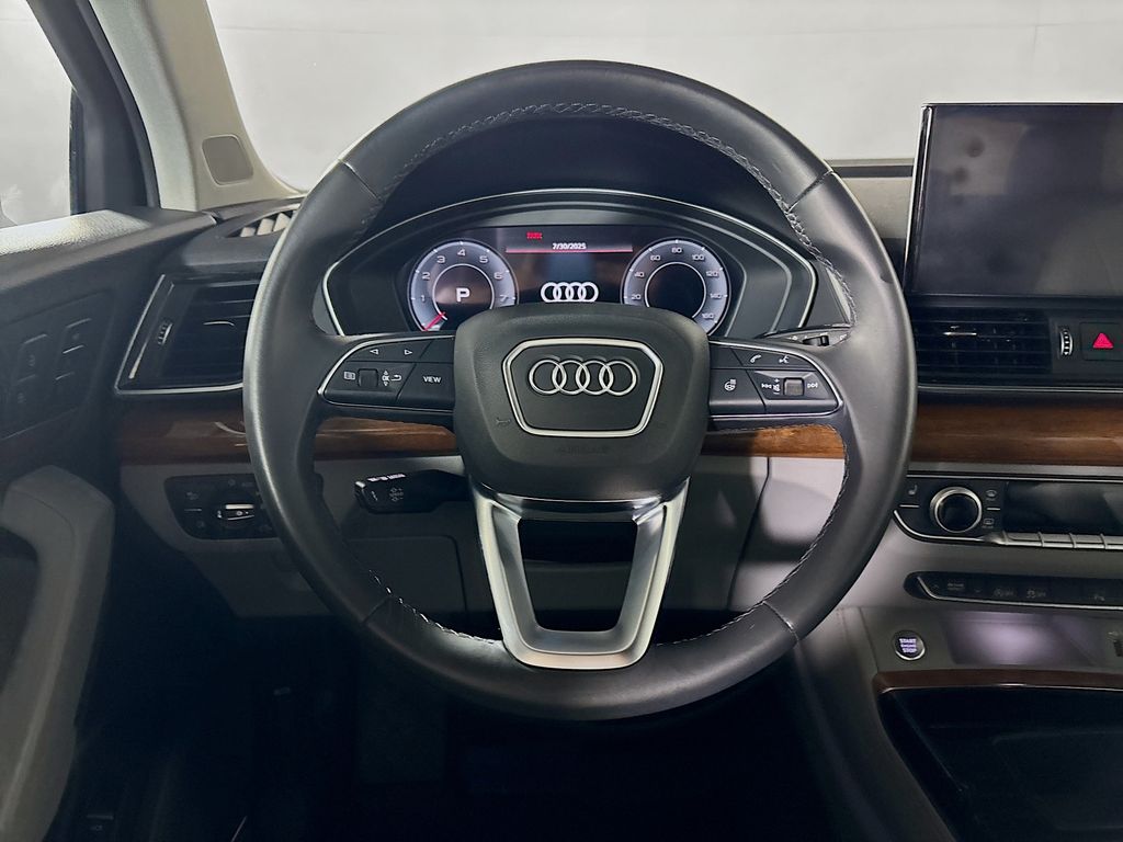 2022 Audi Q5 45 S line Premium photo 9
