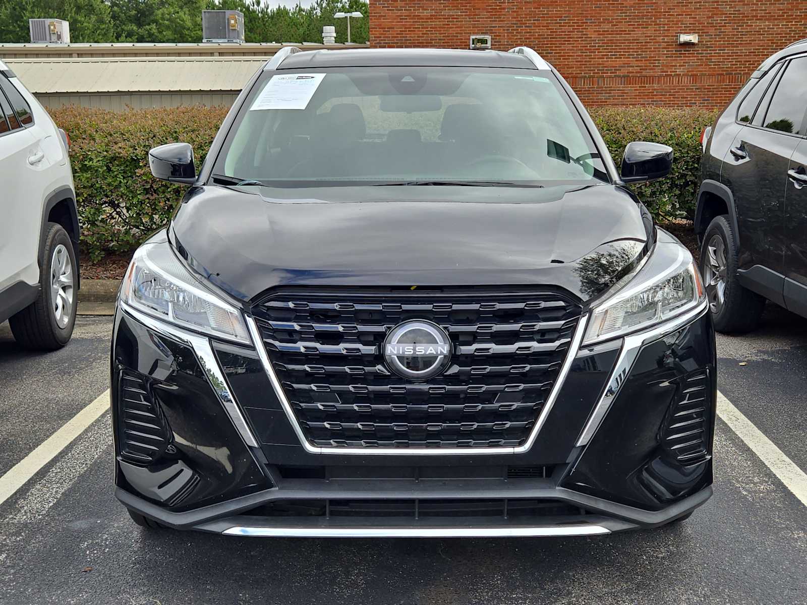 2023 Nissan Kicks SV photo 2