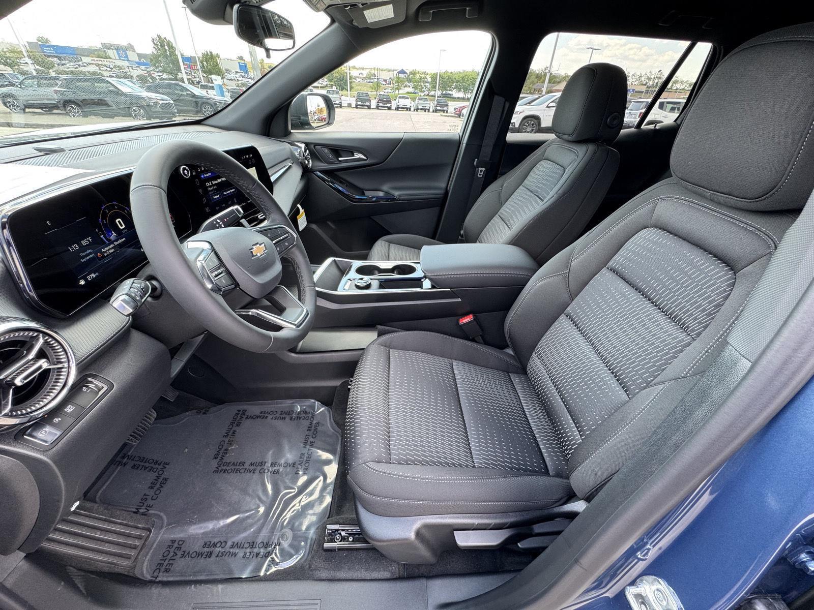 2026 Chevrolet Equinox LT photo 6