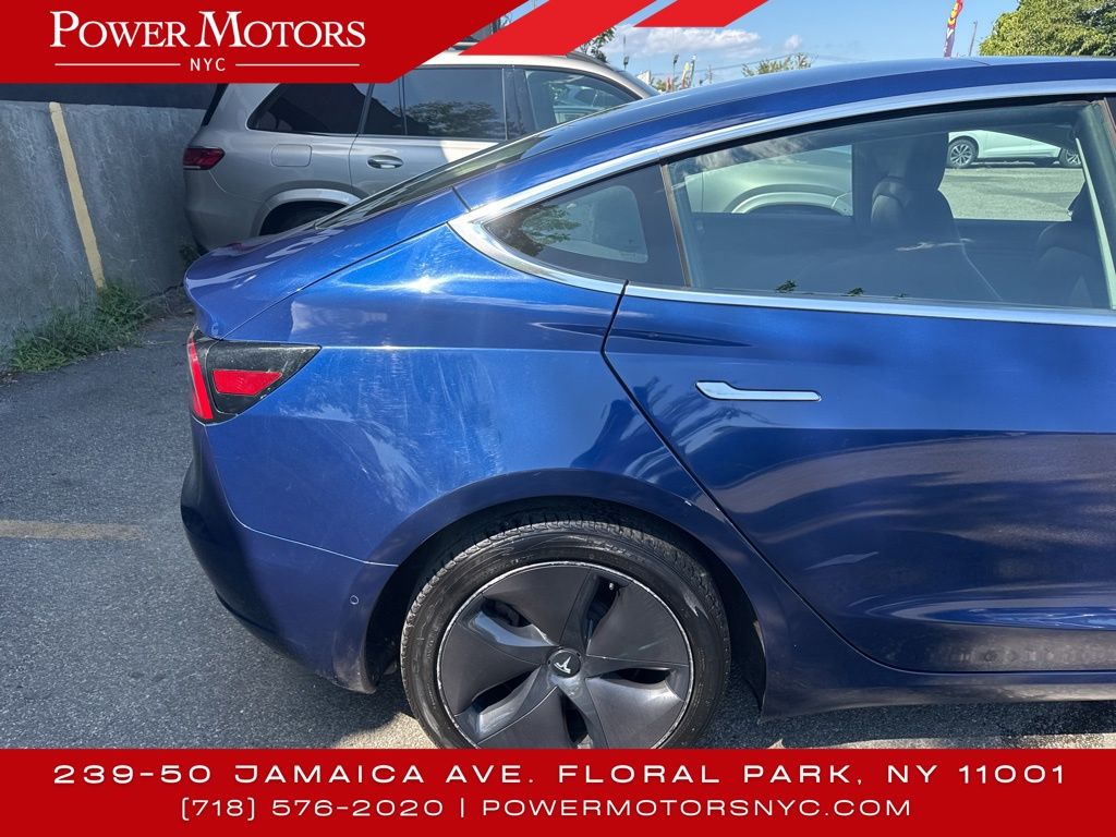 2019 Tesla Model 3 Long Range photo 10