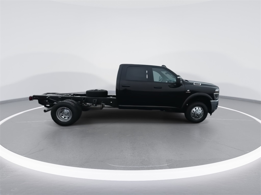 2026 Ram 3500 Tradesman photo 2