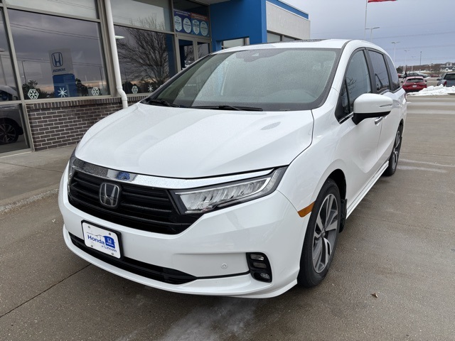 2024 Honda Odyssey Touring's photo