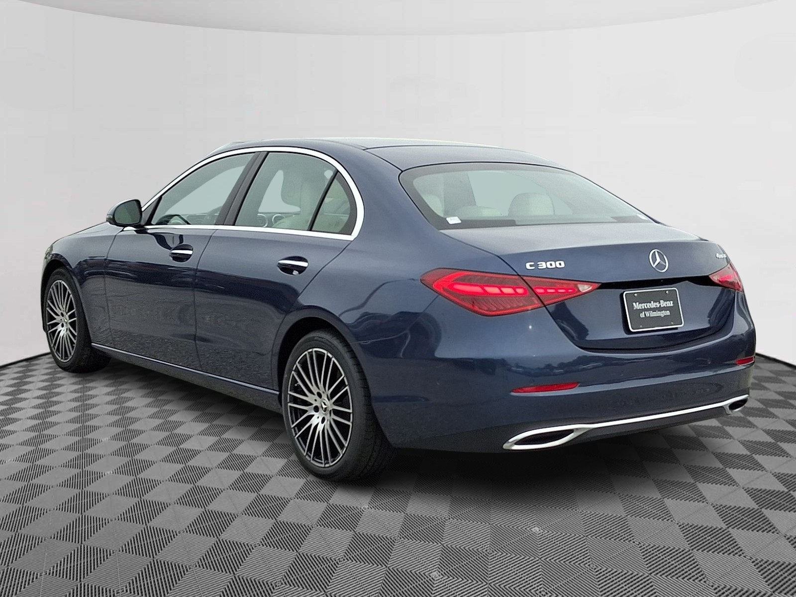 2025 Mercedes Benz C 300 4MATIC photo 4