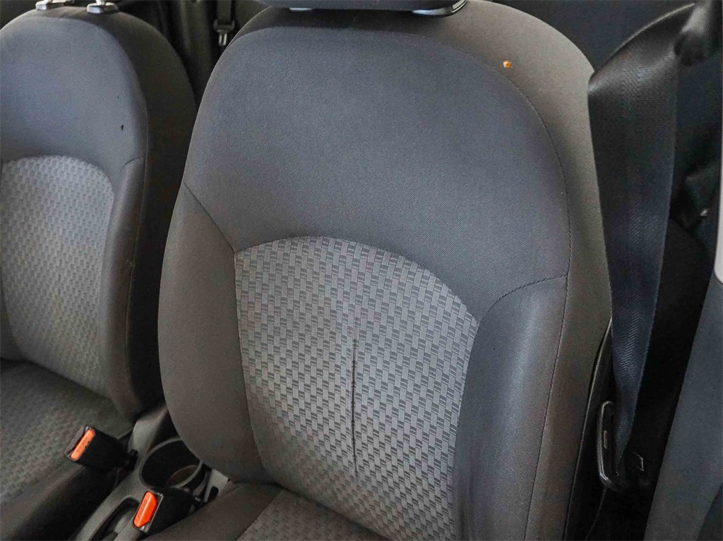 2017 Mitsubishi Mirage ES photo 18
