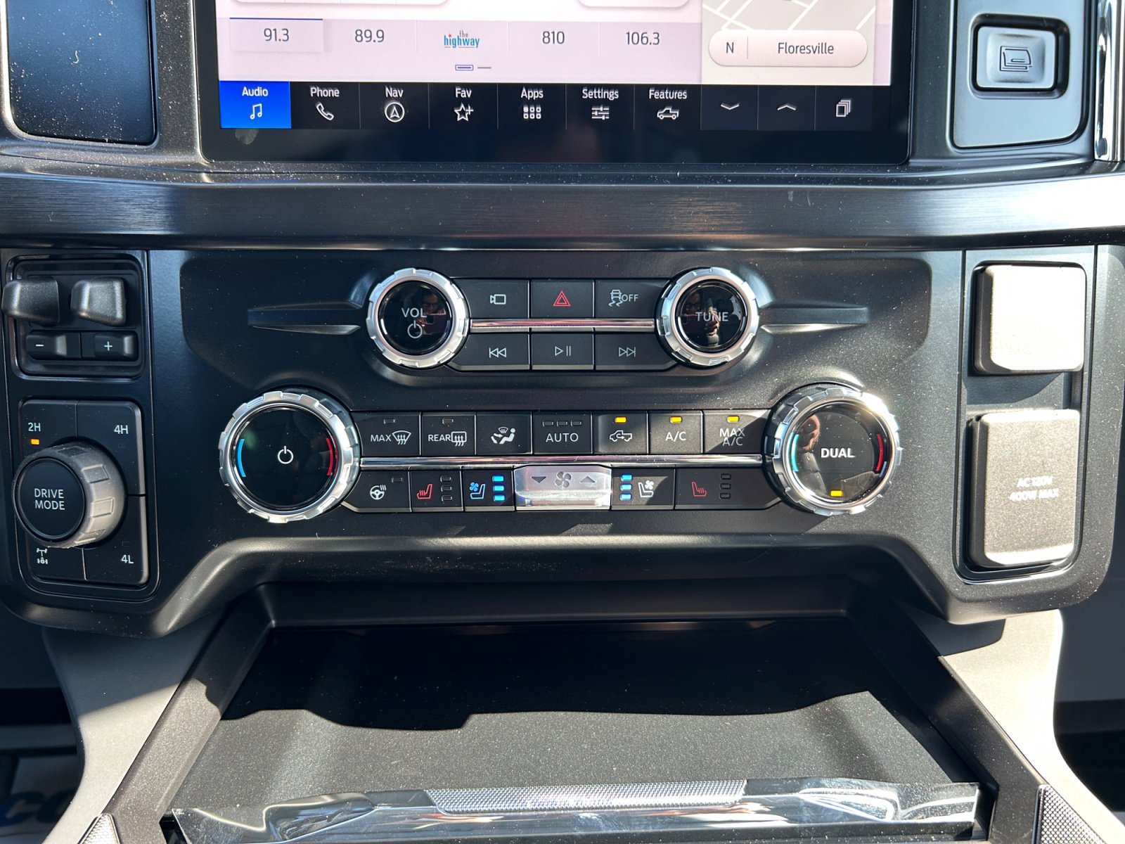 2026 Ford F-350 Lariat photo 13