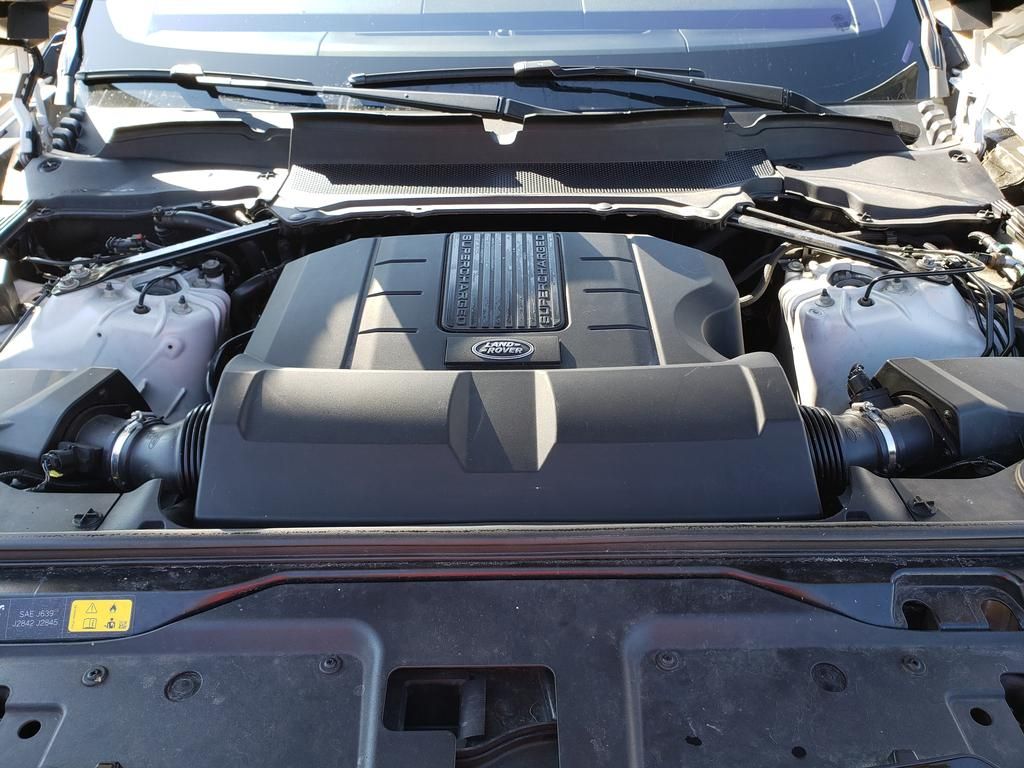 2018 Land Rover Discovery HSE photo 13