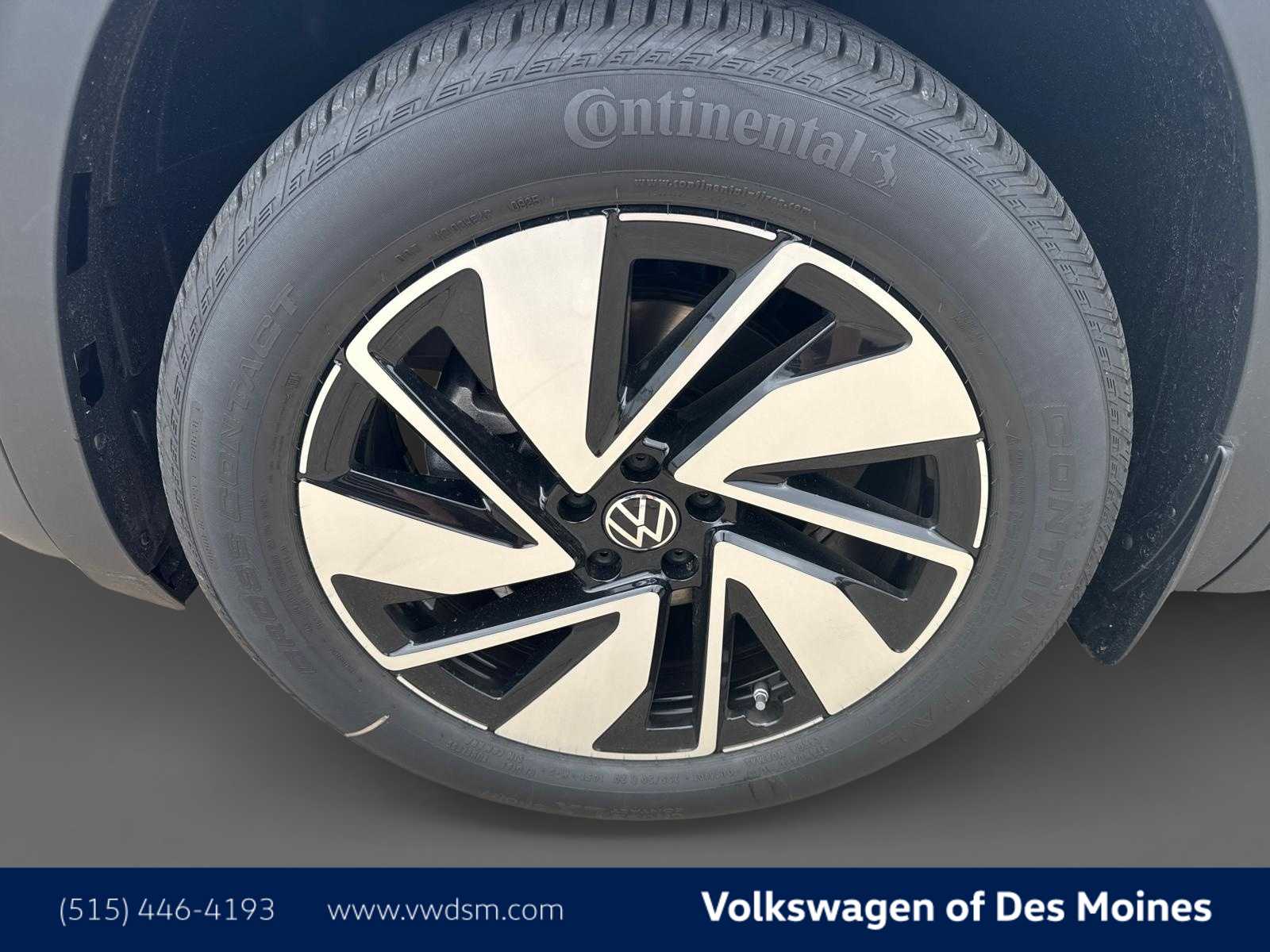 2025 Volkswagen Atlas SEL photo 5