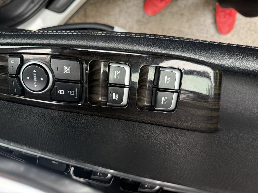 2020 Kia Sorento EX photo 18