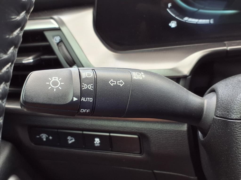2024 Kia Telluride S photo 9