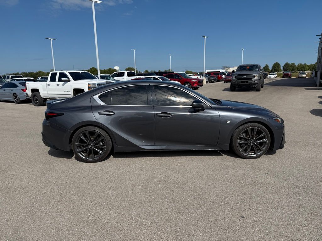 2022 Lexus IS 350 F SPORT photo 16