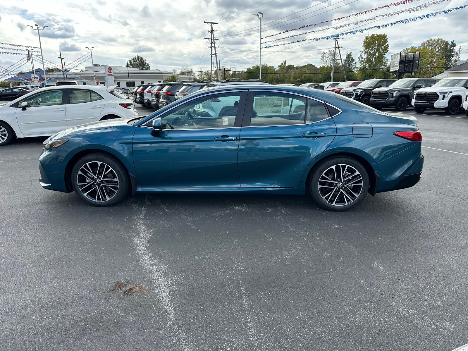 2026 Toyota Camry XLE photo 2