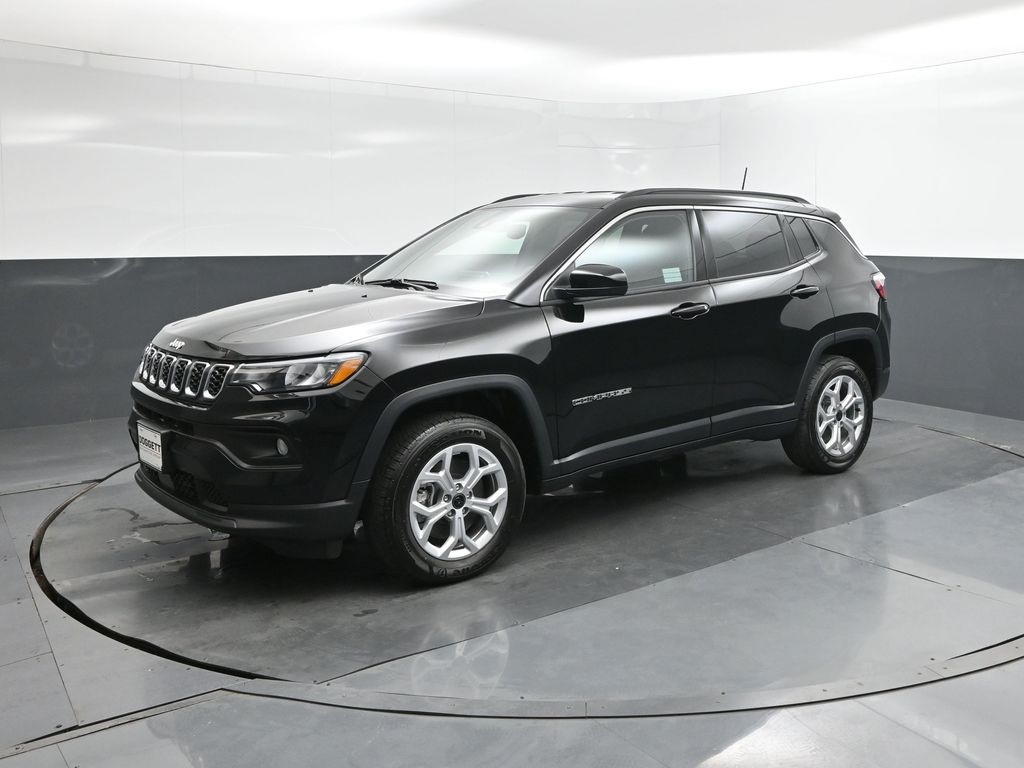 2026 Jeep Compass Latitude's photo