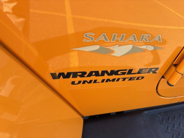 2013 Jeep Wrangler Unlimited Sahara photo 4
