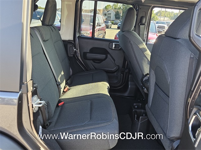 2025 Jeep Wrangler Sport photo 11